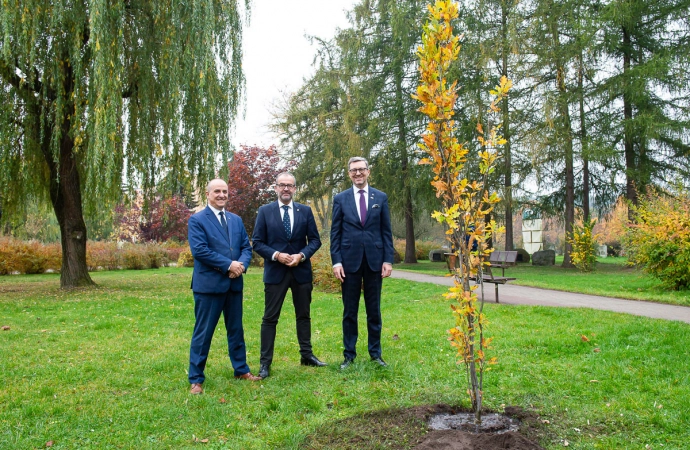 {Inicjatorem jest Uniwersytet Warmińsko-Mazurski.}